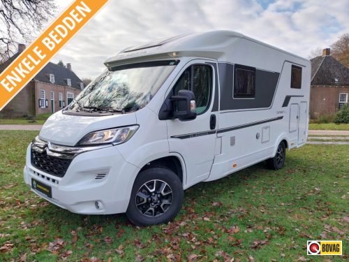 Adria Compact Axess 670 SL, double air conditioning, tow bar