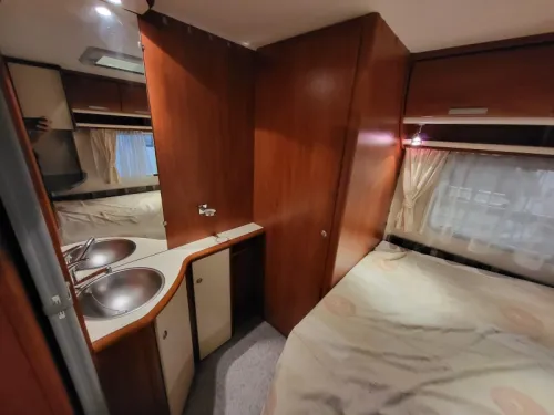 Chateau Calista 450 FHU mover, auvent  photo : 5