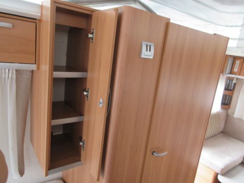 Eriba Feeling 470 SINGLE BEDS AND MOVER photo: 12