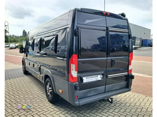 Karmann Davis 620 Automatic / single beds photo: 3