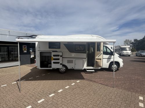 Adria CORAL 600 SC 164 hp euro 6 very compact camper queen bed panoramic roof electric bike rack tv 2x solar panel Remis pleated Maxxfan Navi camera leather fly screen door photo: 3