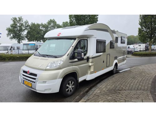 B&uuml;rstner Ixeo 726 G single beds photo: 3