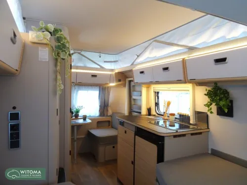 Eriba Touring 542 Now with free mover photo: 2