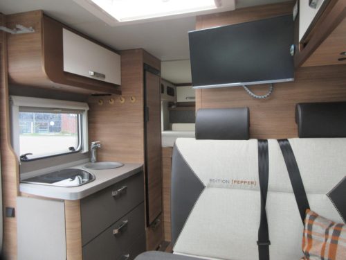 Weinsberg CaraCompact 600 MEG Pepper Edition 165pk  foto: 15