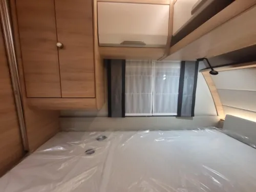 Knaus Sudwind Black Selection 460 EU mooi compleet af fabriek  foto: 14