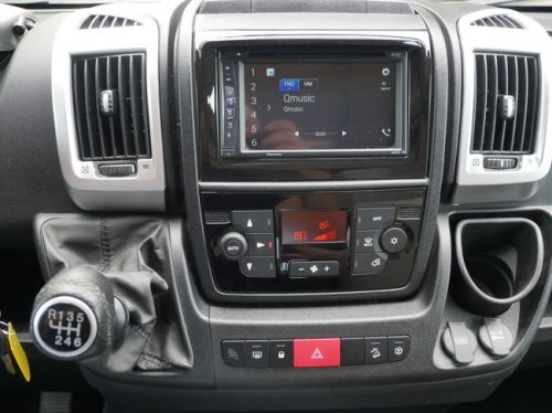 Carthago Malibu Van 640 LE Charming GT, 6.40 Meter Camper Van, Single Beds photo: 6