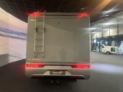 Adria Coral Supreme 670 DL Dachklimaanlage / Automatik Foto: 3