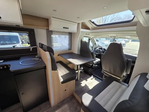 Sunlight T 67 Automatic with single beds  photo: 7