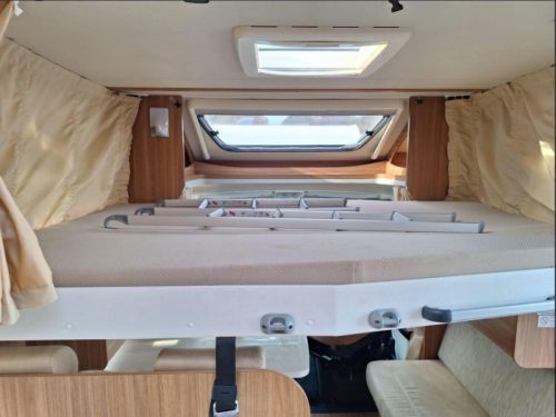 Carado T 448 -XL SINGLE BEDS+POP-TOP ROOF  photo: 9