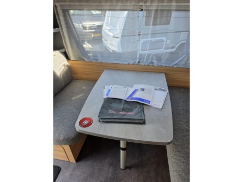 Dethleffs Summer Edition 460 EL Airco, Single beds photo: 6