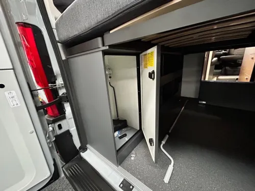 Adria Twin 600 SLB Select Spring Edition automatic photo: 18