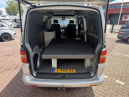 Volkswagen transporter van conversion TDI 131 hp original NL car NAP logical air conditioning cruise control pop-top roof 2 berths towbar photo: 7