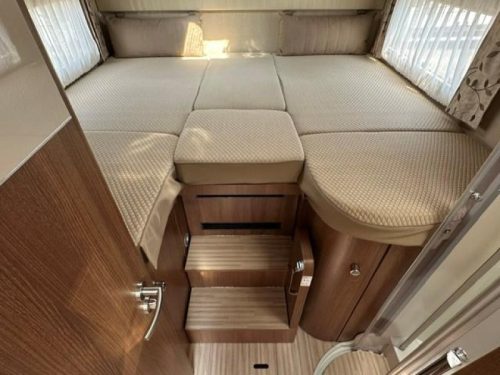 Carthago C-Tourer I 149 NO DROP-DOWN BED LEVEL SYSTEM photo: 14