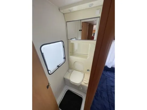Chateau Cantara 490 FHU Frans bed rondzit tent  foto: 13