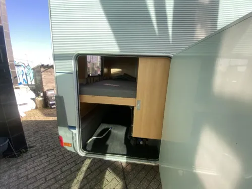 Dethleffs Globetrotter 6 BERTH With bunk bed &amp;XXL garage  photo: 23