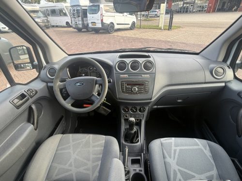 Ford TOURNEO CONNECT 90 PS Euro 5 Camp Uniq Kastenwagen sehr kompakter Kastenwagen Klimaanlage 2 Schlafpl&auml;tze Hubdach neuer T&Uuml;V neuer Zahnriemen Foto: 9