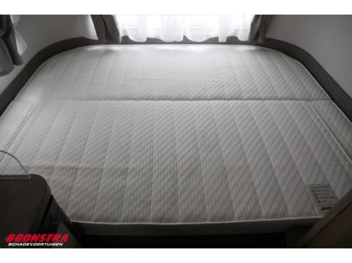 Eriba Touring 430 **NEW/NEU** Awning Transverse bed LMV photo: 16