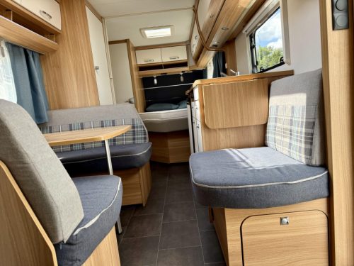 Dethleffs Camper 530 FSK mover/ awning/ATC photo: 4