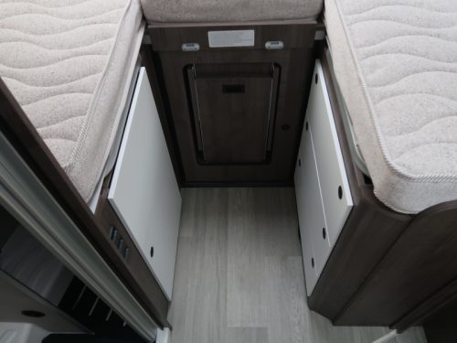 Benimar Cocoon 463 VORTEIL 11.680, AUTOMAAT Foto: 8