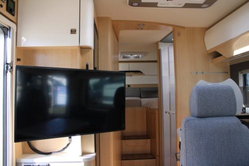 Camping-car Hymer B MC I 680 &eacute;quip&eacute; du puissant Mercedes 9 G Tronic 170 ch AUTOMATIQUE lits jumeaux + lit pavillon (56  photo : 34