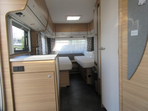 Dethleffs Nomad Avantgarde 510 LE AS NEW! TALL FRIDGE. photo: 2