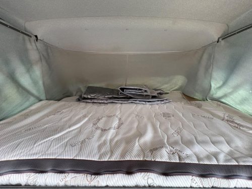 Weinsberg Komet 595 LS Airco, Pop-top roof, U-shaped dinette  photo: 17