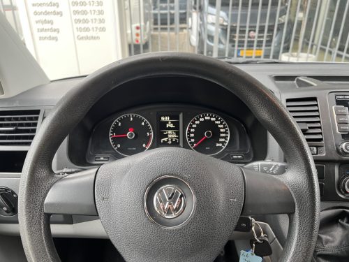 VOLKSWAGEN TRANSPORTER WESTFALIA BUILT-IN POP-TOP ROOF 1ST OWNER photo: 11