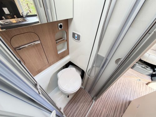 Malibu 600 LE Automatic Diesel/Elec. Heating/Solar/Towbar/Gas alarm/160HP/Longitudinal beds/10&rdquo; Navi/Full options! 2023 photo: 20
