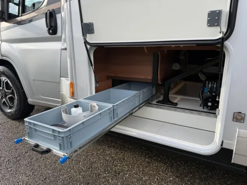 Carthago Chic C-Line 49 LE Leveling system, Lithium, photo: 33