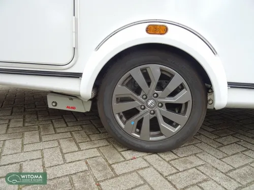 Knaus Sport 450 FU sch&ouml;ne Ausf&uuml;hrung! Foto: 17