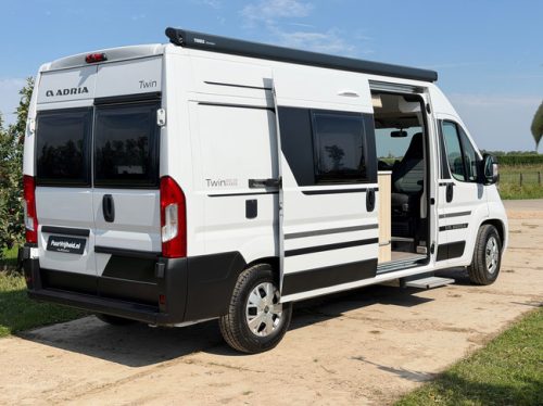 Adria Twin Plus 600 Fourgon am&eacute;nag&eacute; / Lithium / Solar / Convertisseur / 2 ans de garantie / photo : 3