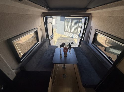Fiat Kastenwagen professioneller Eigenbau 3.0 Multijet 177 PS Euro 5 Querbett Hubdach Toilette Webasto Standheizung Klimaanlage Markise Fahrradtr&auml;ger Anh&auml;ngerkupplung Foto: 15
