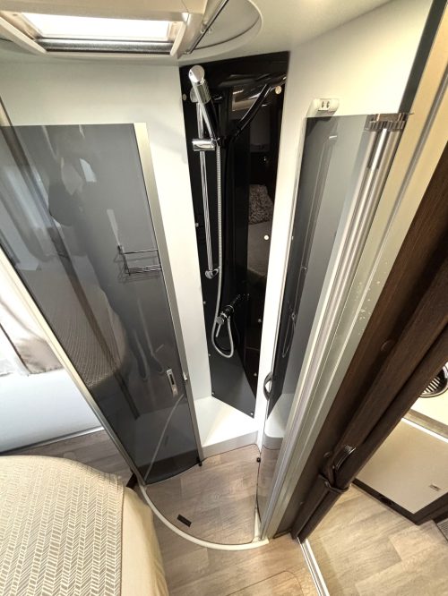 Benimar Tessoro 495 Northautokapp AUTOMATIC QUEEN BED+LIFT BED photo: 10