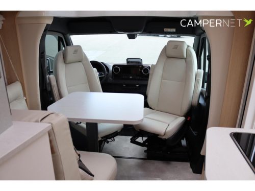 Hymer BMC-T 580 Blackline 170hp Automatic | Single Beds | Lithium | Maxxfan | SLC Chassis | Seat Heating | Awning | Leather Upholstery photo: 9