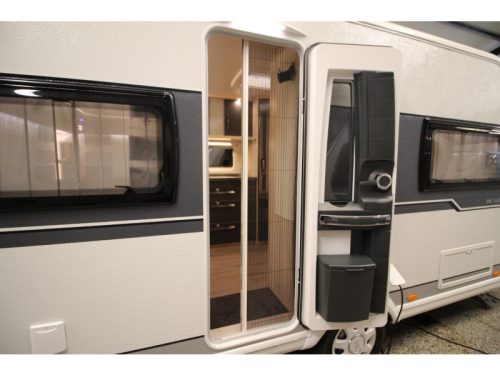 Hobby De Luxe Edition 460 UFE Top condition, Tall Refrigerator photo: 20
