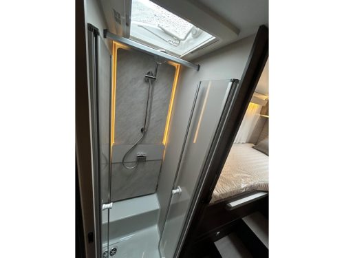 Adria Coral Supreme 670 DL Leder, Adapt. Cruise foto: 14