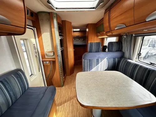 Hymer Tramp 664 SL Transverse bed/XXL garage/2007 photo: 6