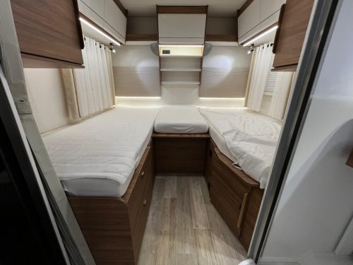 Autocaravana Pilote P 650 GJ, camas individuales bajas foto: 10