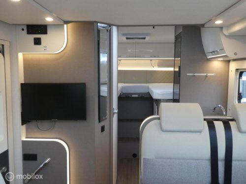 Hymer Etrusco T6900 SB COMPLETE AUTOMATIC photo: 17