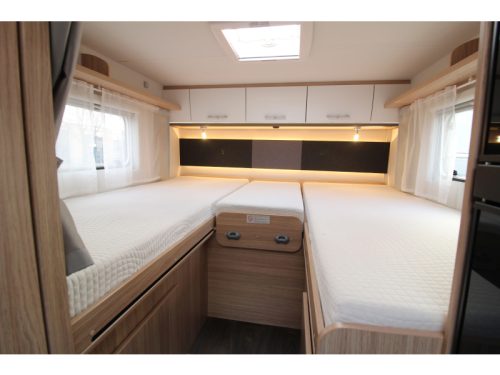 Sunlight T67 Single beds + Pop-top roof  photo: 25