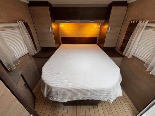 Bavaria T 73 Queensbed, Wohnmobil  foto: 11