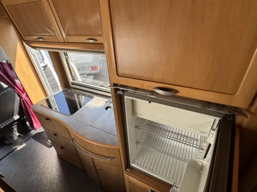 Hymer Camp 644 G 6 pers LARGE GARAGE 128hp photo: 21