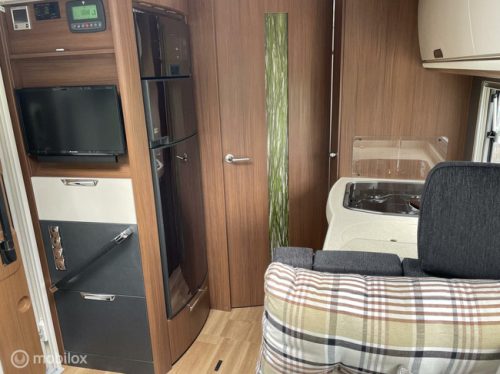Niesmann+Bischoff Arto 79R Arto 79R Automatic(!!) Euro6 Single Beds + Overhead Cabinets Top Condition 1st Owner! photo: 6