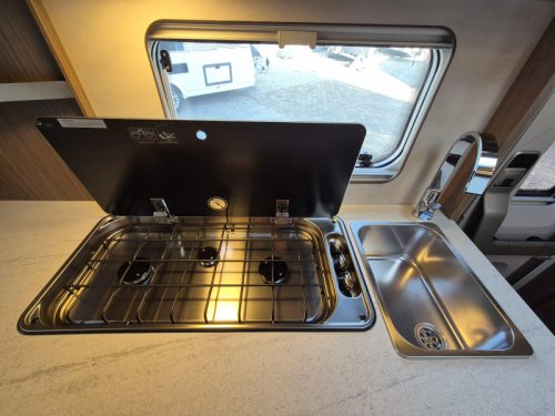 Tabbert Cazadora 420 QD 2.3 Layout with mega kitchen! photo: 10