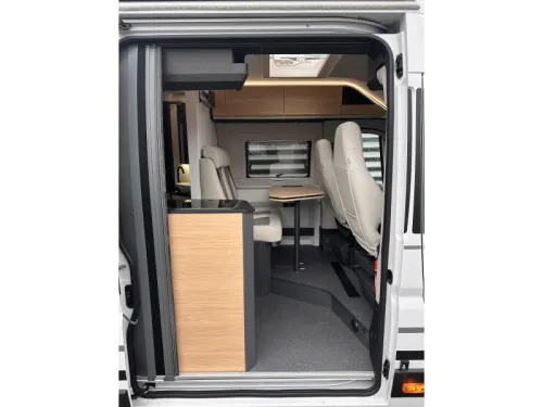 Adria Twin 640 SGX 140PS Automatik Anh&auml;ngerkupplung Foto: 5