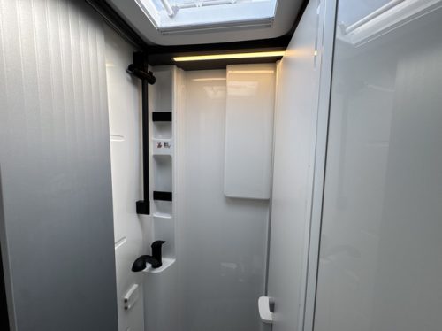 Hymer ML-T 570 4X4 CROSSOVER 190 hp AUTOMATIC 9-Speed Euro6 Mercedes-Benz **Single beds/Fully loaded with options/4 seats/4x Lithium/ photo: 21