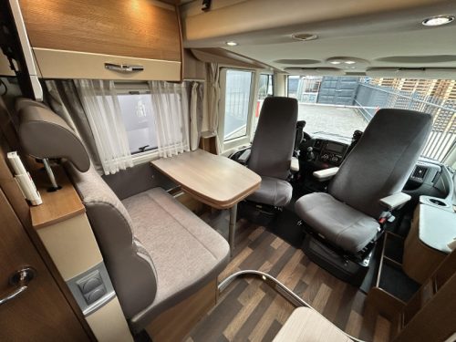 Knaus Van I 600 ME Pop-top roof, Solar, Satellite dish photo: 9