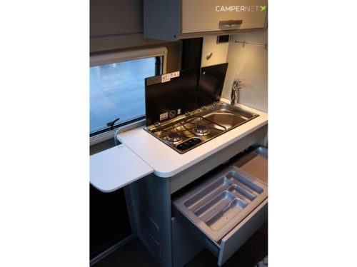 Hymer Free 600 Campus 140cv Autom&aacute;tico | Techo elevable | Calefacci&oacute;n di&eacute;sel | Toldo | Portabicicletas | Conexi&oacute;n de gas exterior | foto: 9