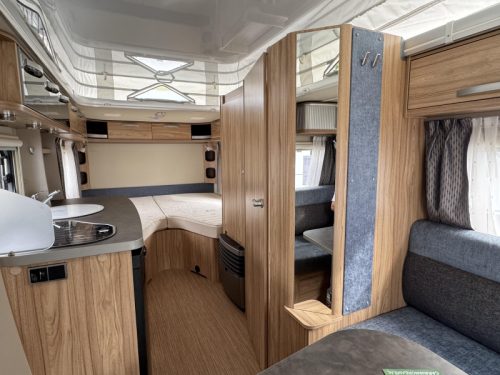 Eriba Feeling 442 - Rangierhilfe - Thule-Markise - Foto: 19