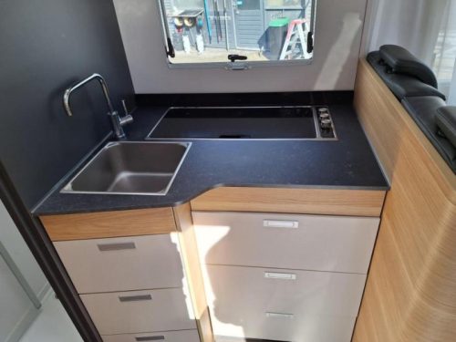Adria Matrix Axess 650 SL 5-PERSONEN Foto: 4